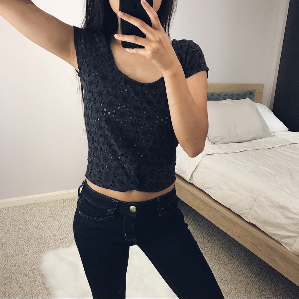 AE - Charcoal Gray Crop Top - Picture 2 of 7